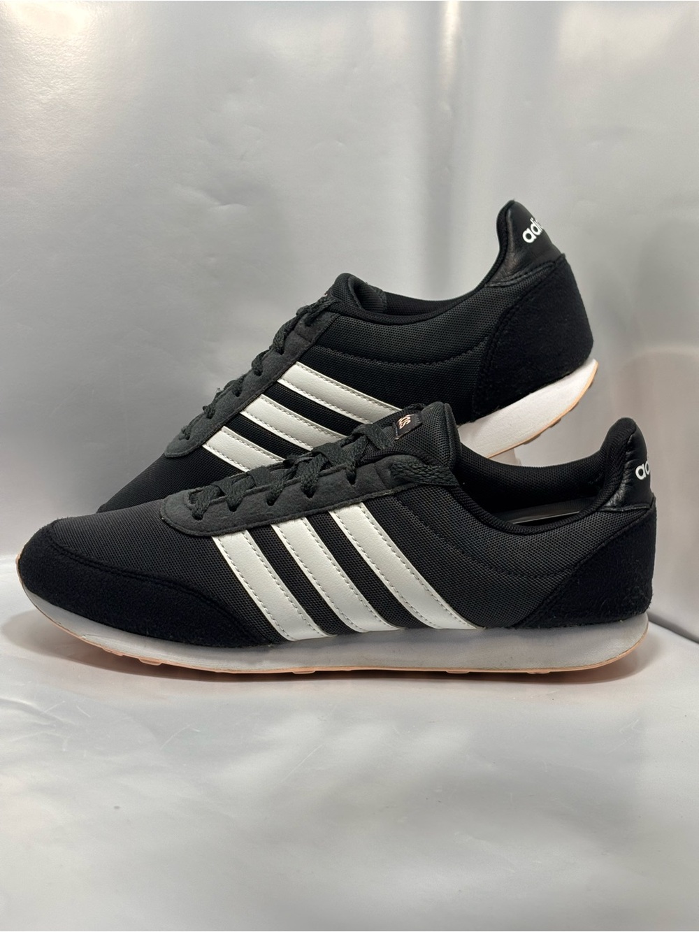 Adidas V Racer 2.0 Women's Size 9.5 Black/White/Pink Athletic Shoes Sneakers